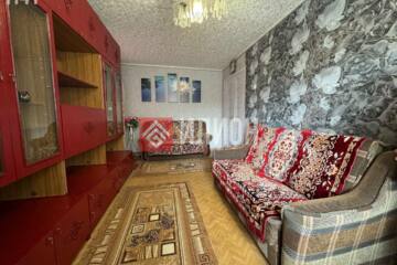 2-к квартира, 56 м², 1/3 эт.